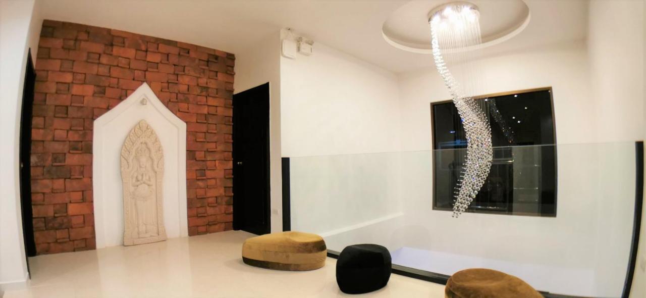 Hideland Luxury Pool Villa Pattaya Walking Street 5 Bedrooms Exterior photo